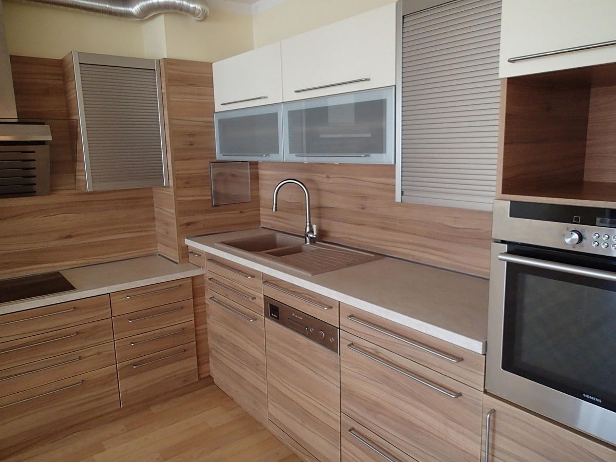 Pronájem bytu 4+kk 100 m² – fotografie 3