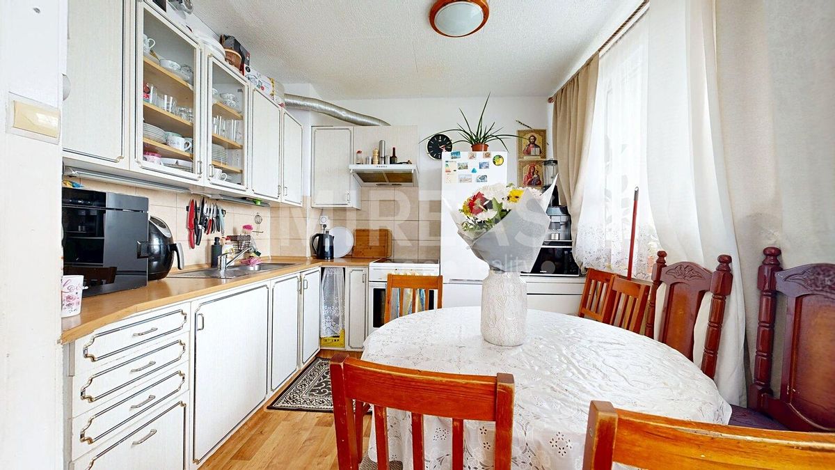 Prodej bytu 3+1 70 m² – fotografie 2
