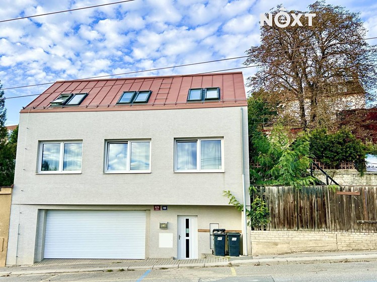 Haus zum Kauf, 274 m² (2 von 12)