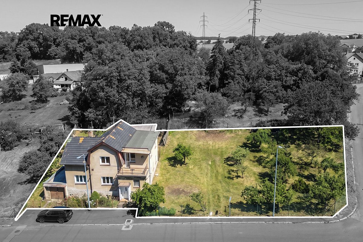 Prodej rodinného domu 200 m², pozemek 1201 m² – fotografie 4