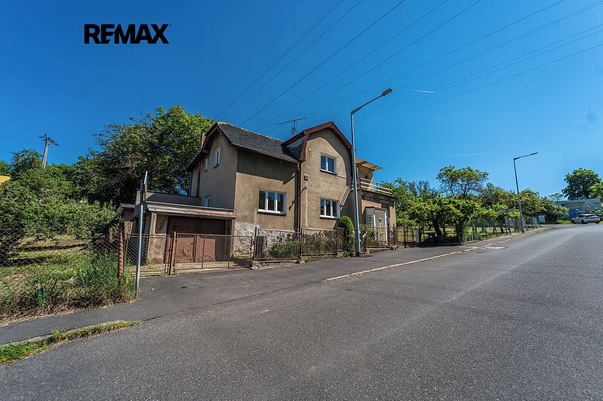 Prodej rodinného domu 200 m², pozemek 1201 m²