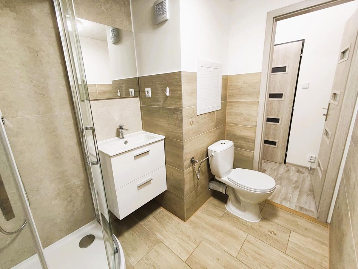 Pronájem bytu 2+1 62 m² – fotografie 3