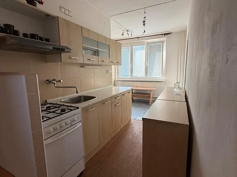 Pronájem bytu 3+1 64 m², Chomutov – náhled fotky 1