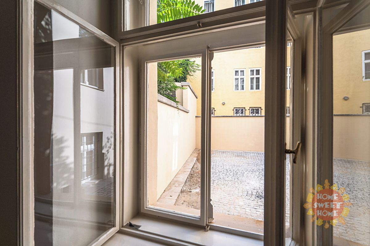 Pronájem bytu 1+kk 35 m² – fotografie 2
