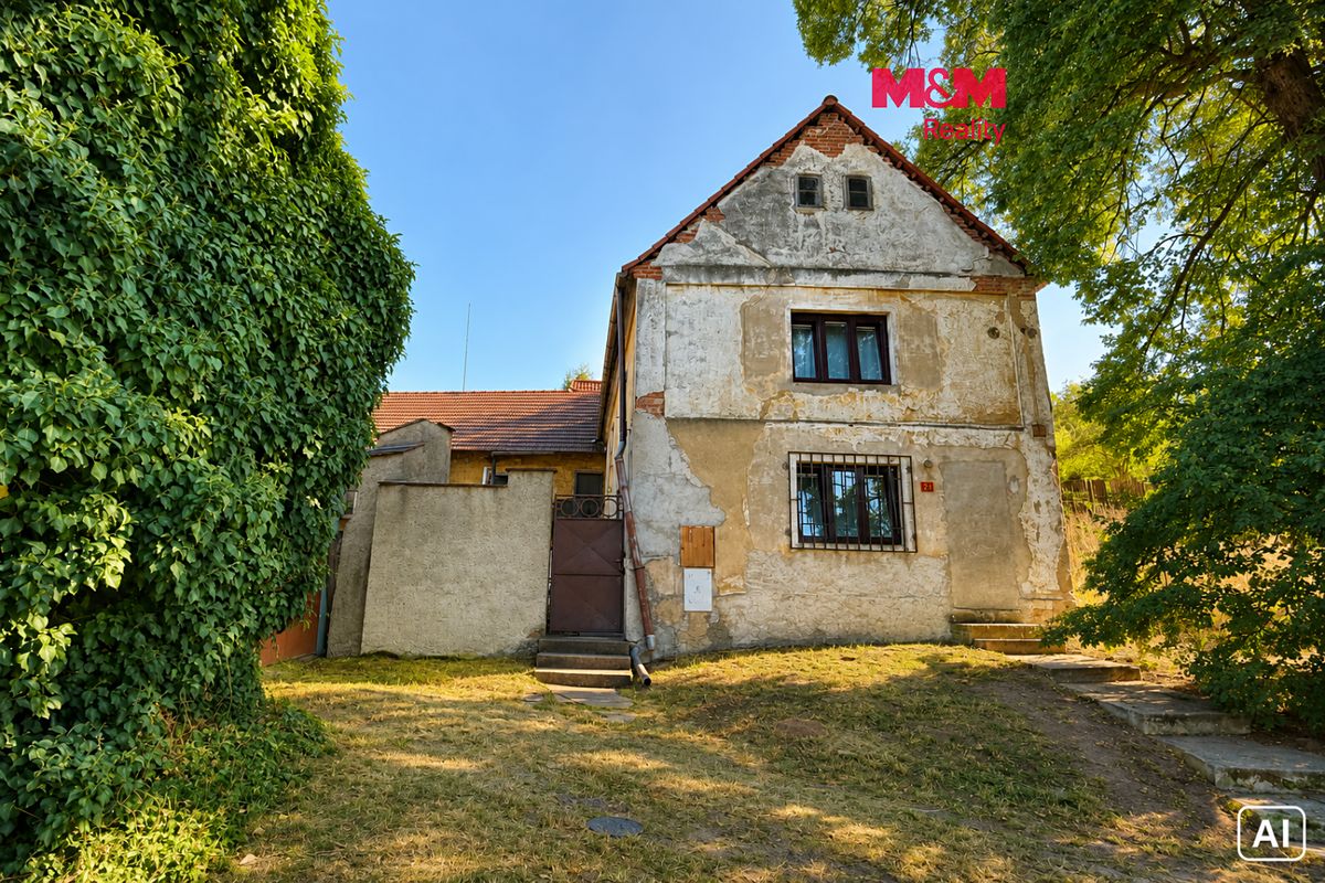 Prodej rodinného domu 124 m², pozemek 2762 m²