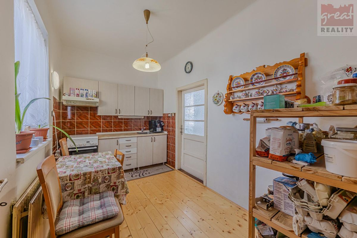 Prodej rodinného domu 122 m², pozemek 663 m² – fotografie 5