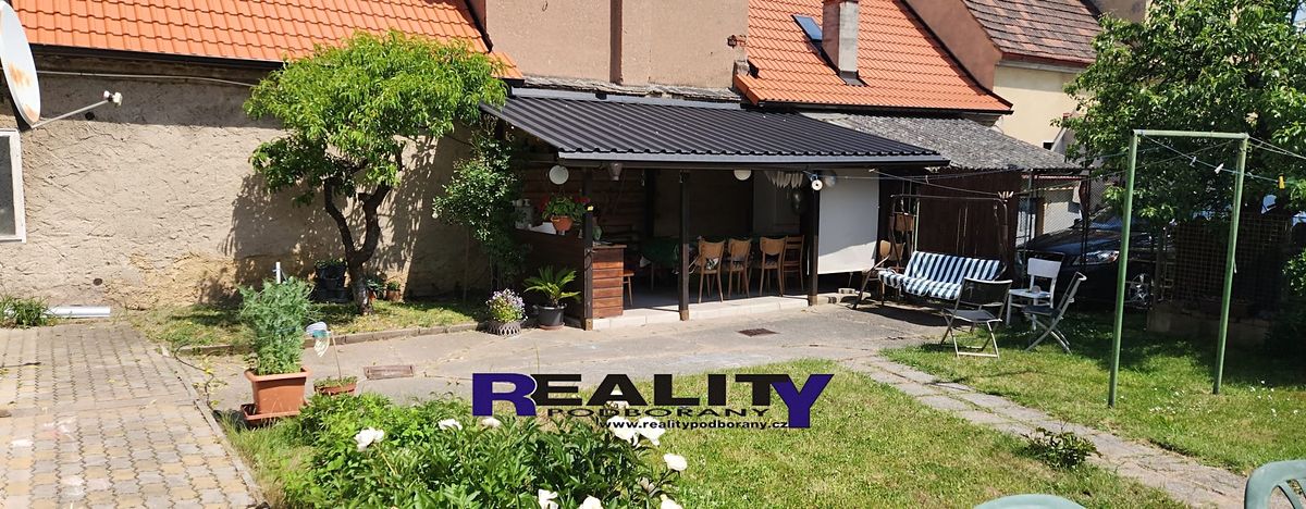 Prodej rodinného domu 212 m², pozemek 805 m² – fotografie 4