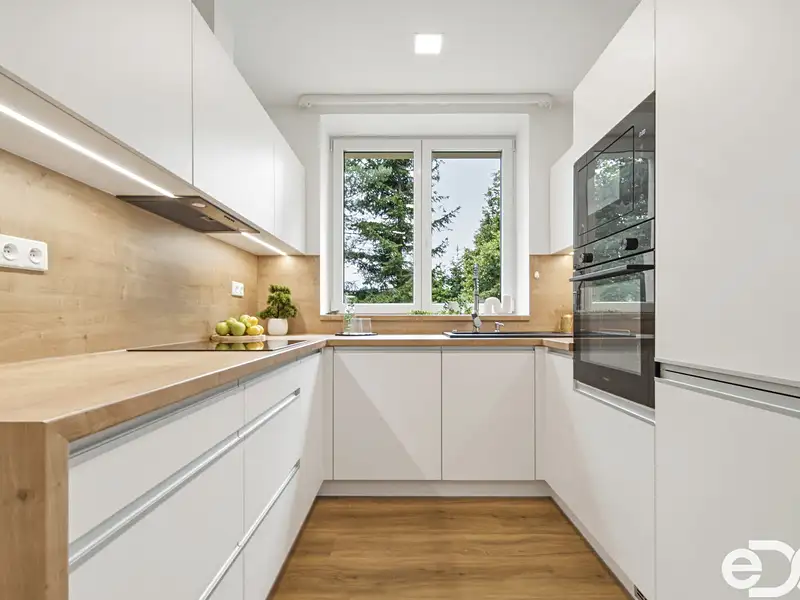 Prodej bytu 3+1 56 m², Liberk – náhled fotky 1