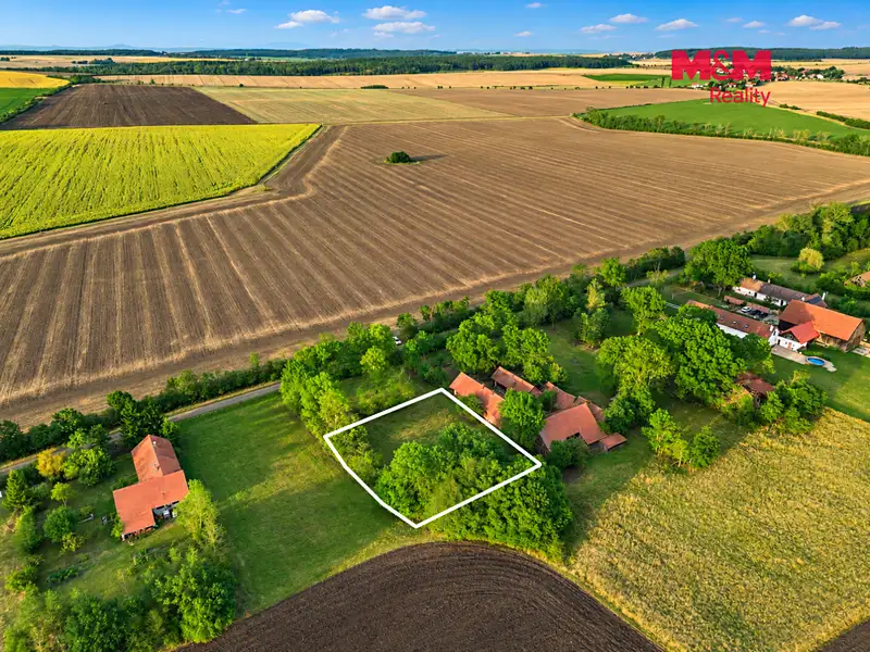 Prodej zahrady 986 m², Běchary – náhled fotky 2