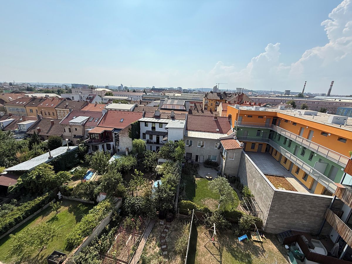 Pronájem bytu 2+kk 56 m² – fotografie 4