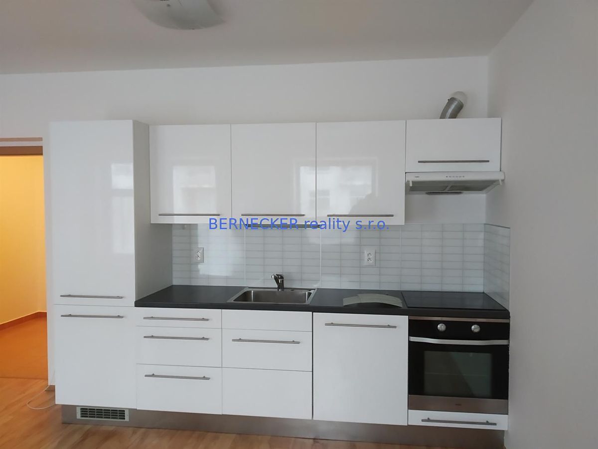 Pronájem bytu 1+kk 30 m²