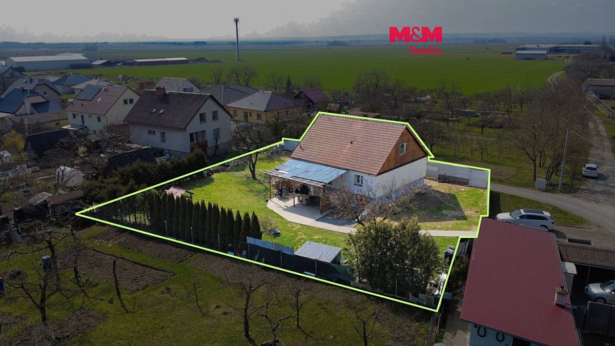Prodej rodinného domu 165 m², pozemek 1326 m²