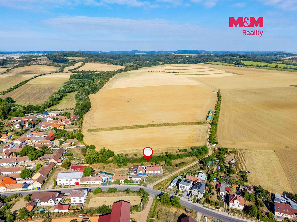 Prodej stavebního pozemku 2550 m² – fotografie 2