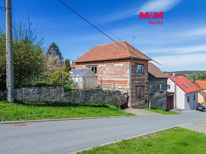 Prodej rodinného domu 167 m², pozemek 619 m², Družec – náhled fotky 1