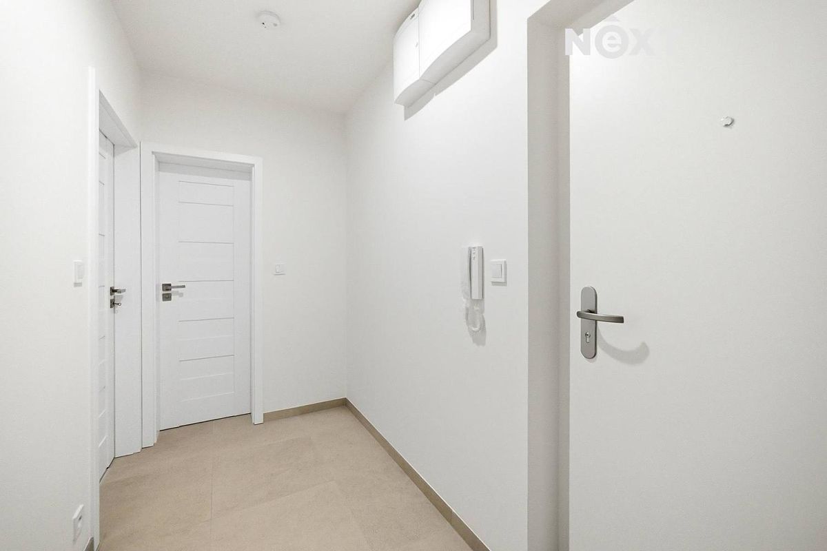 Prodej bytu 1+kk 27 m² – fotografie 2
