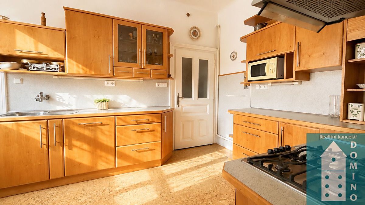 Prodej rodinného domu 200 m², pozemek 364 m² – fotografie 5