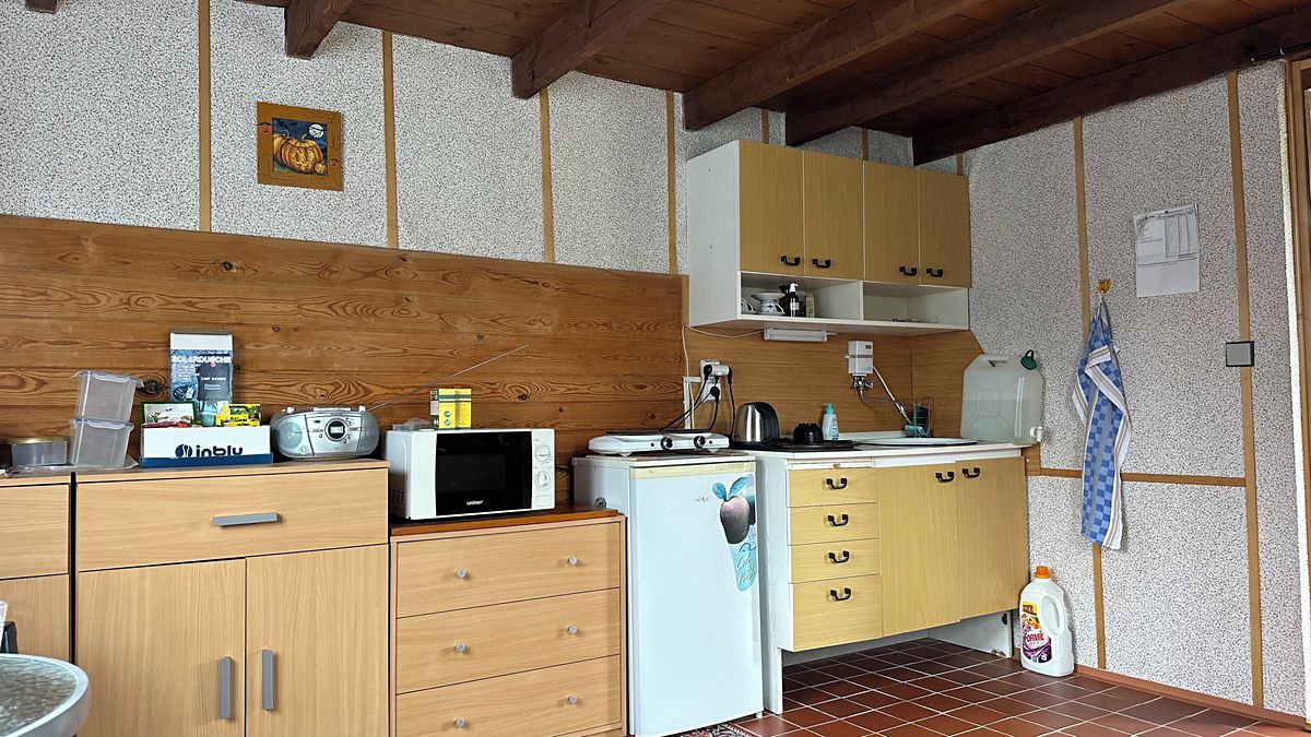 Prodej chaty 35 m², pozemek 300 m² – fotografie 3