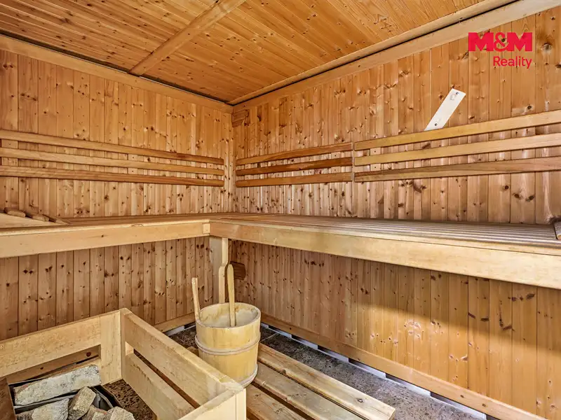 Prodej rodinného domu 342 m², pozemek 852 m², Ústí nad Labem – náhled fotky 2