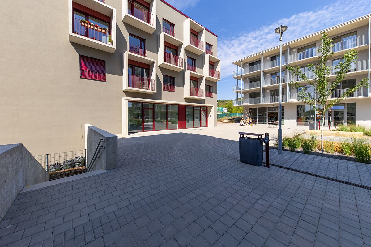Pronájem bytu 2+kk 51 m² – fotografie 2