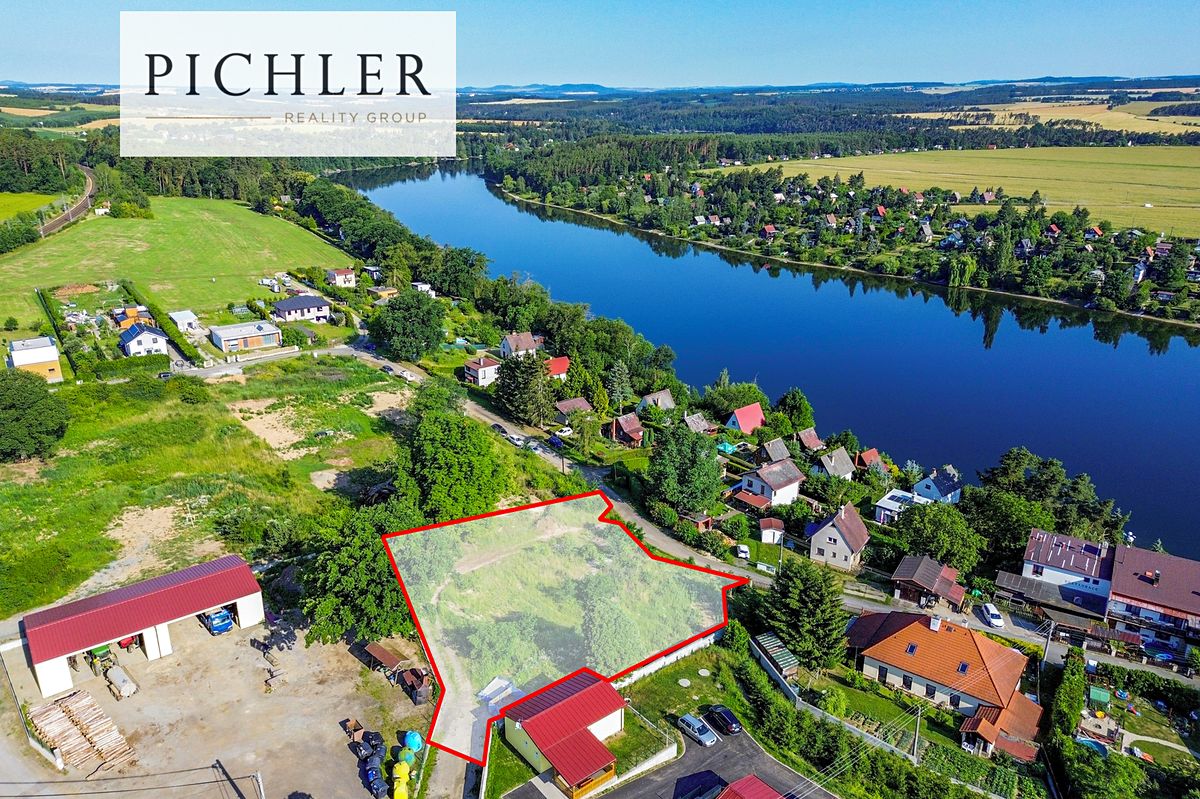 Prodej stavebního pozemku 1783 m², Úlice – fotka 1 z 3