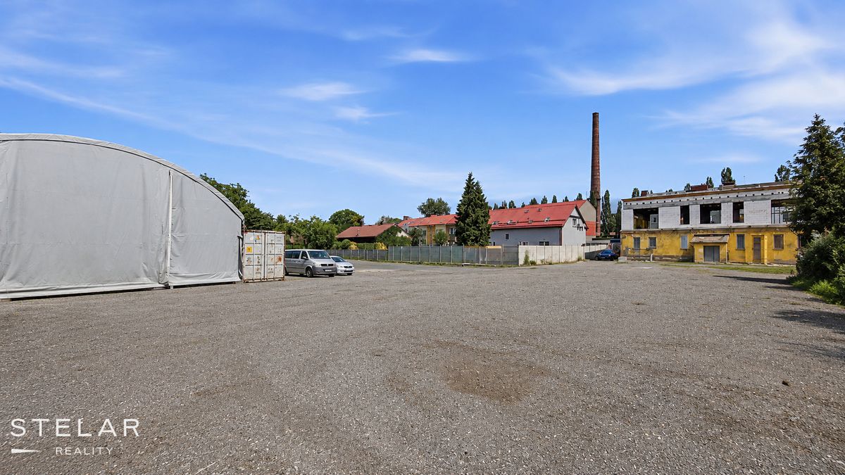 Pronájem komerčního pozemku 4262 m² – fotografie 2