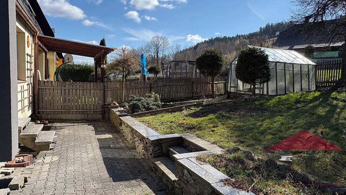 Pronájem rodinného domu 90 m², pozemek 161 m² – fotografie 5