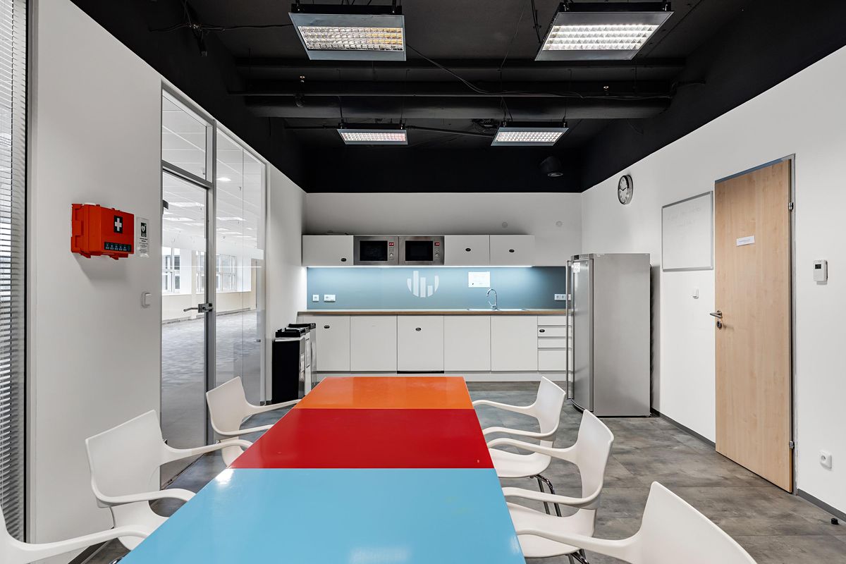 Pronájem kanceláře 234 m² – fotografie 5