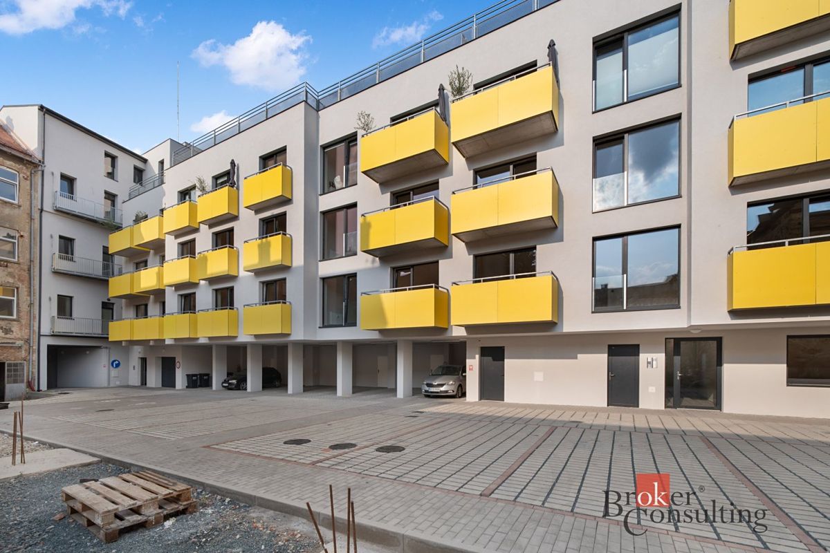 Pronájem bytu 2+kk 60 m² – fotografie 2
