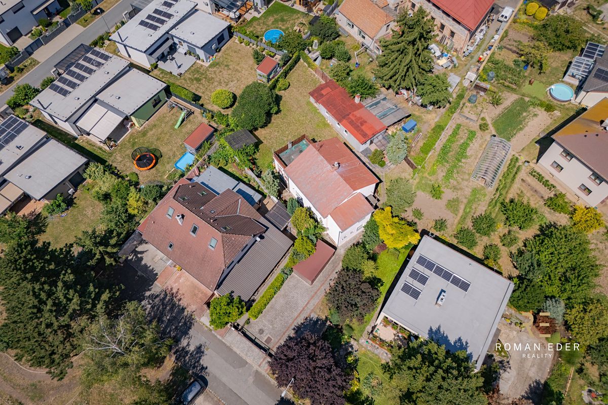 Prodej rodinného domu 306 m², pozemek 742 m² – fotografie 5