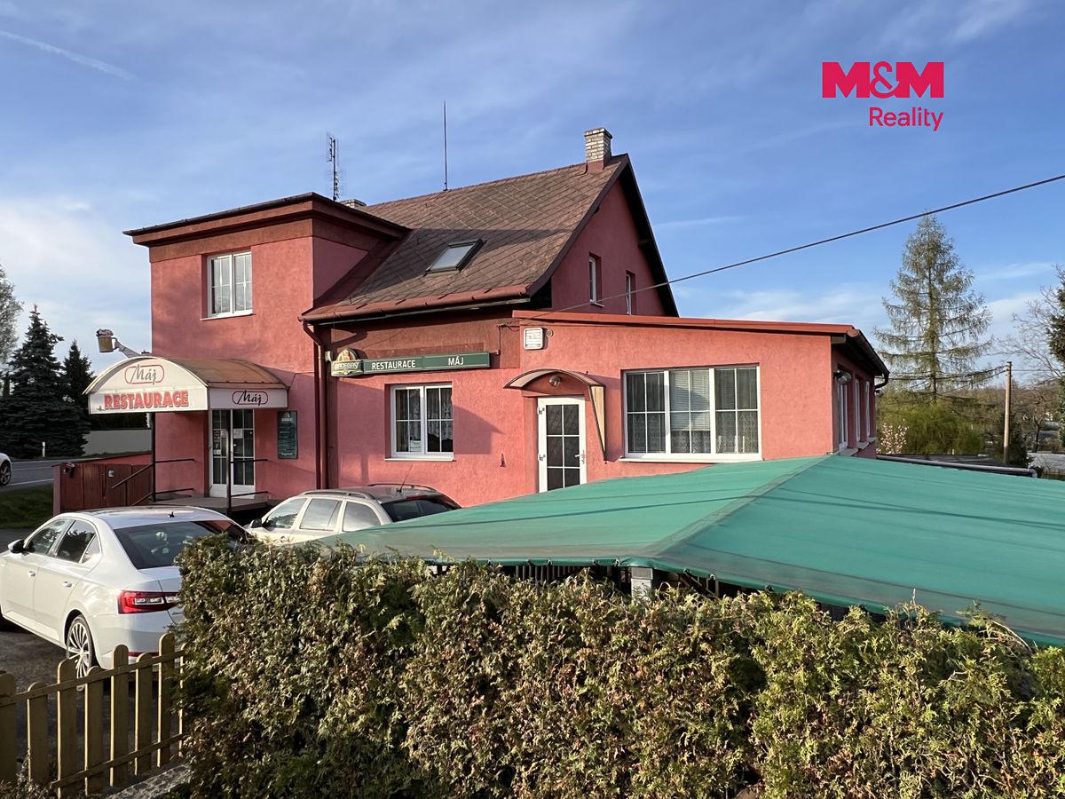 Prodej rodinného domu 235 m², pozemek 1782 m² – fotografie 3