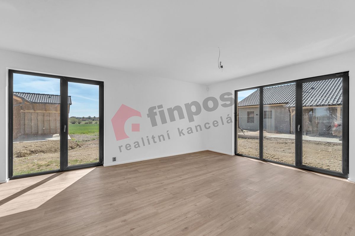 Prodej rodinného domu 125 m², pozemek 882 m² – fotografie 5