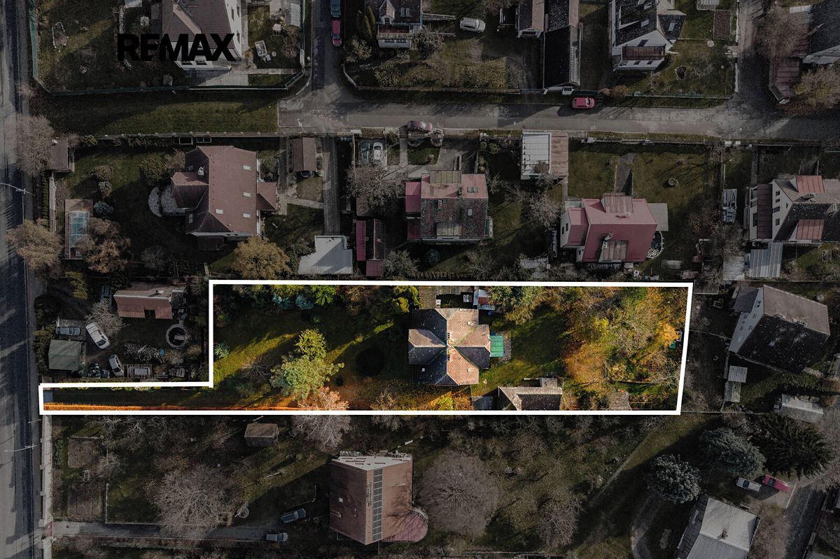Prodej rodinného domu 216 m², pozemek 2246 m² – fotografie 3