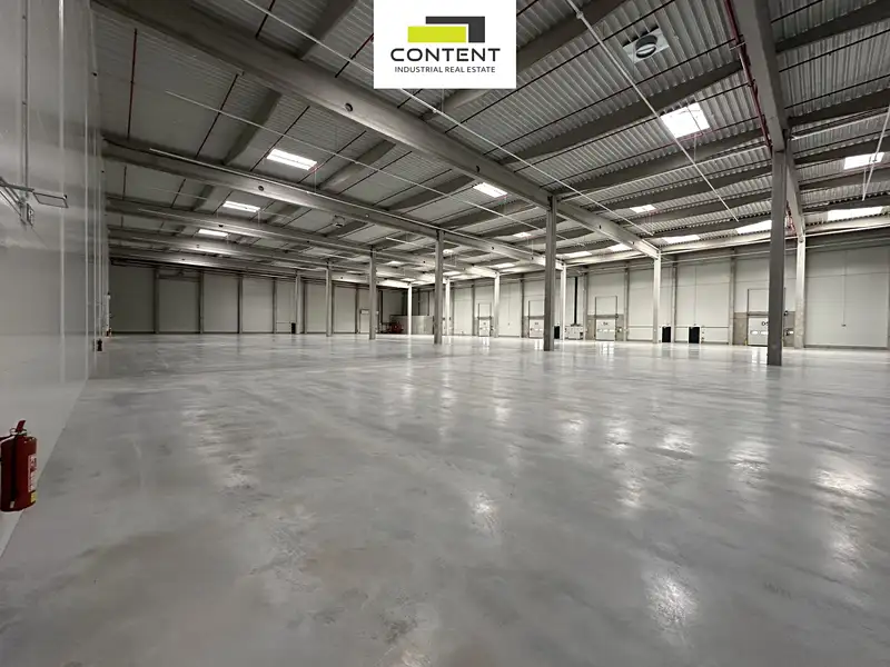 Pronájem výrobní haly, prostoru 7498 m², Plzeň – náhled fotky 1