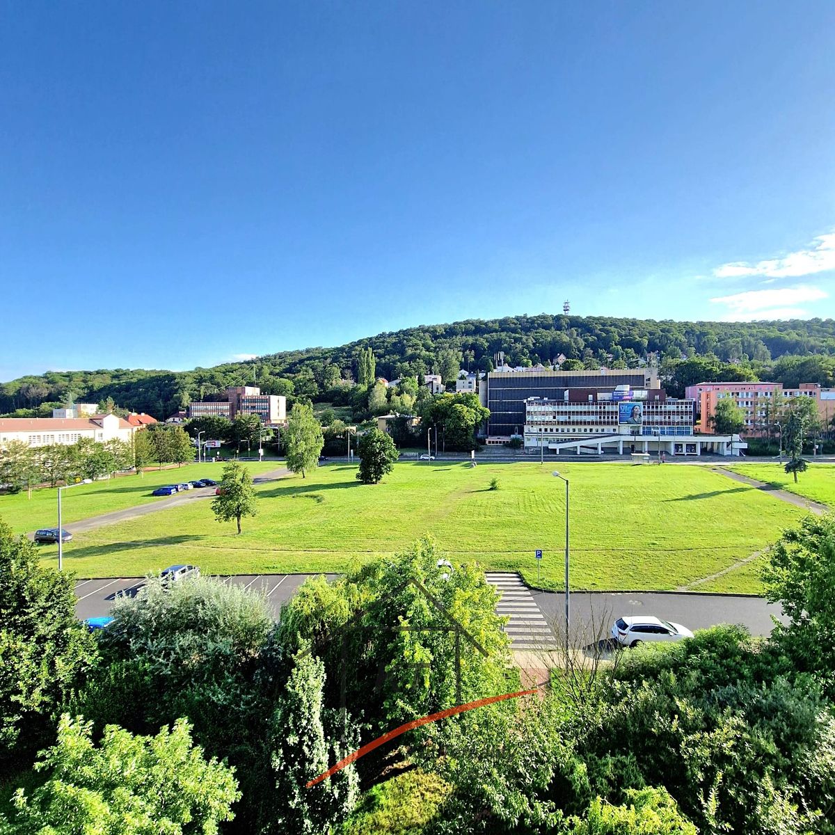 Pronájem bytu 2+kk 47 m² – fotografie 3