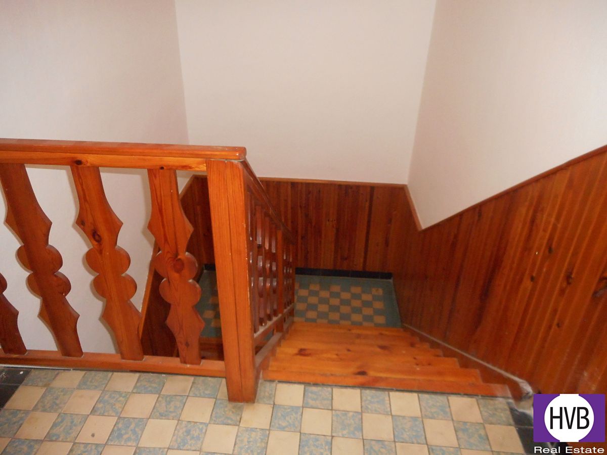 Prodej rodinného domu 238 m², pozemek 470 m² – fotografie 5