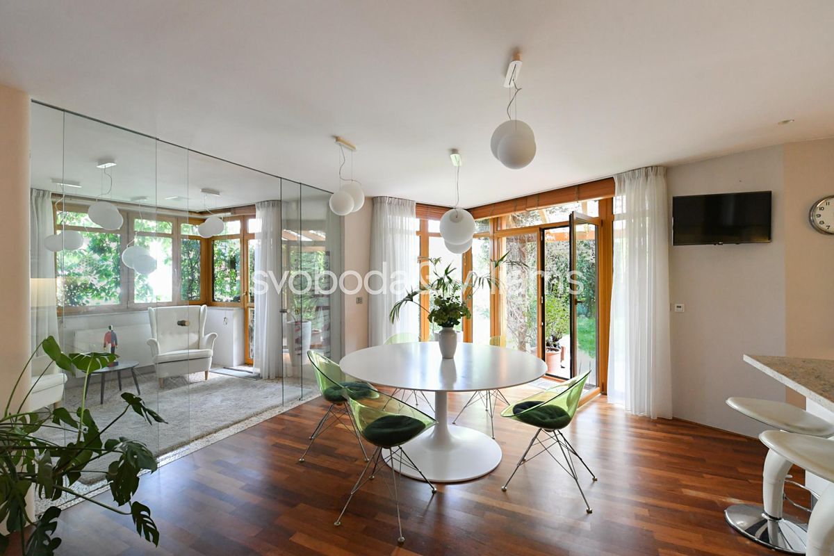 Prodej bytu 6 pokojů a více 224 m² – fotografie 5