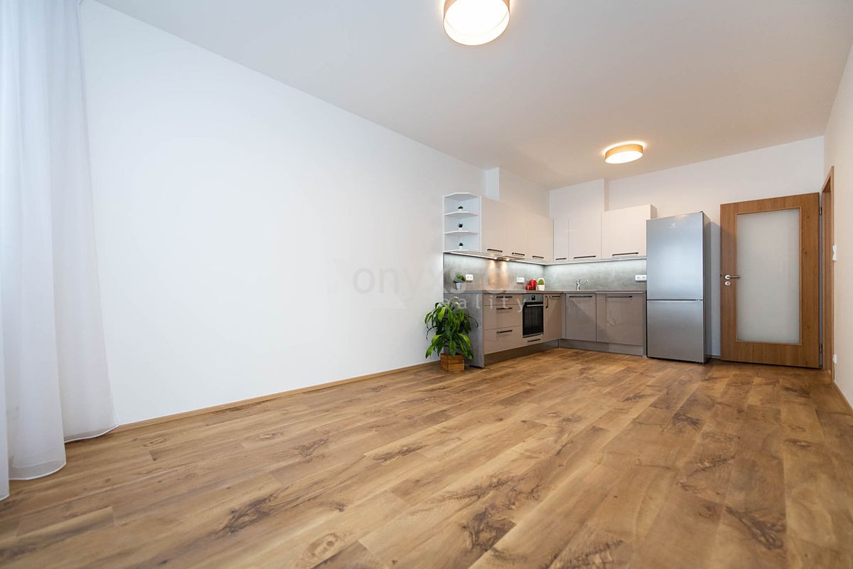 Pronájem bytu 2+kk 52 m² – fotografie 5