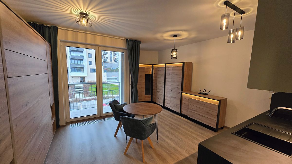 Pronájem bytu 1+kk 32 m²