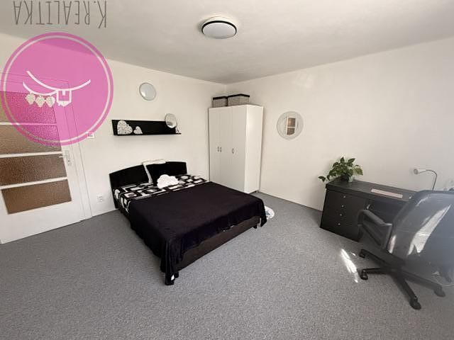 Pronájem bytu 2+1 70 m² – fotografie 3