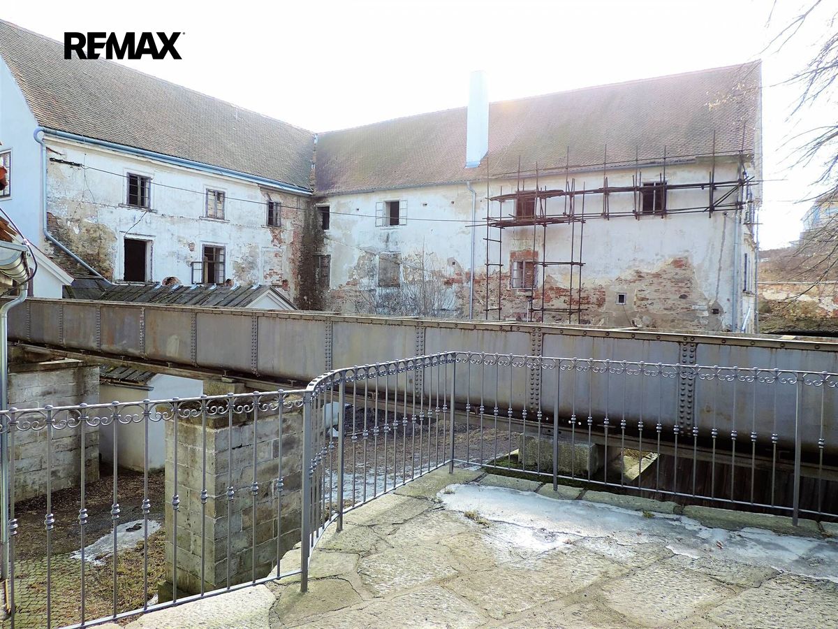 Prodej památky 5000 m², pozemek 7969 m² – fotografie 5