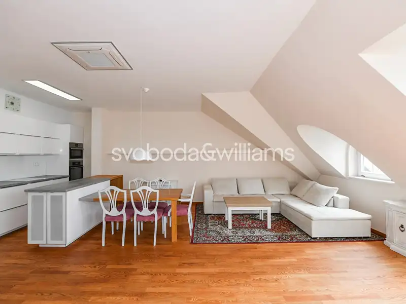 Pronájem bytu 4+kk 140 m², Praha – náhled fotky 3