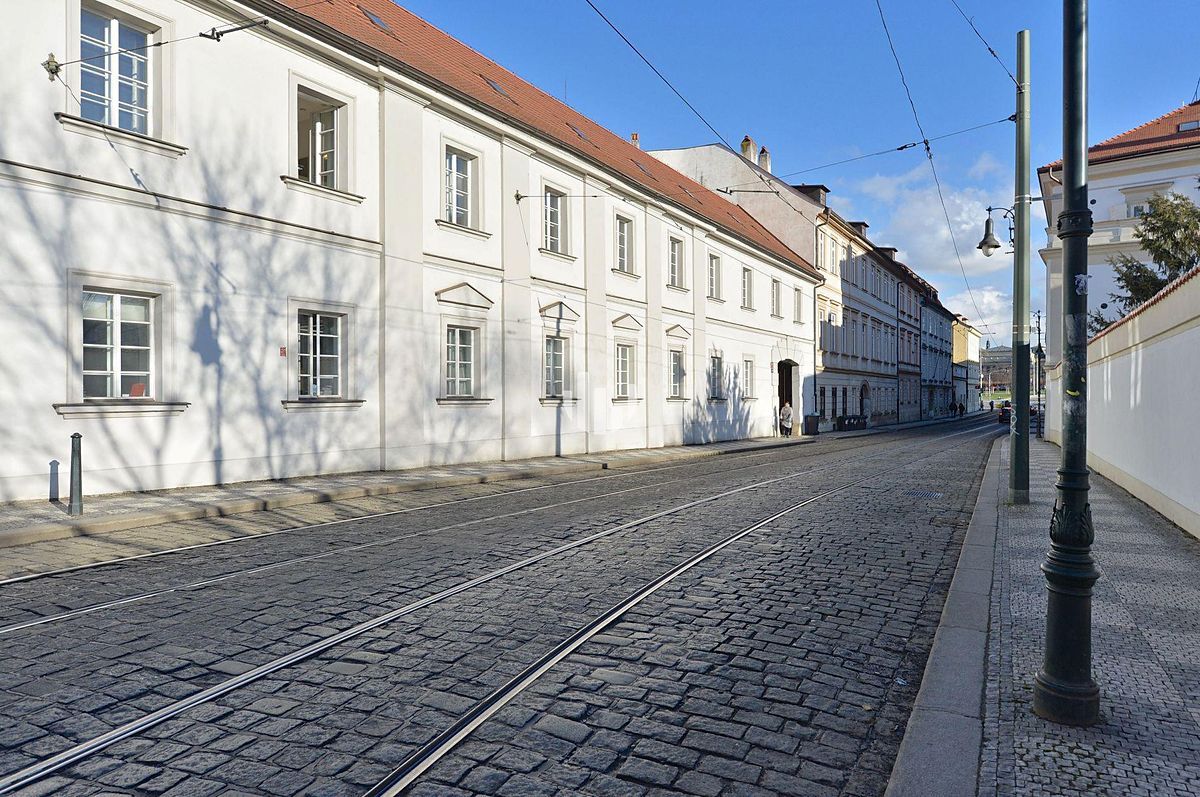 Pronájem kanceláře 195 m²