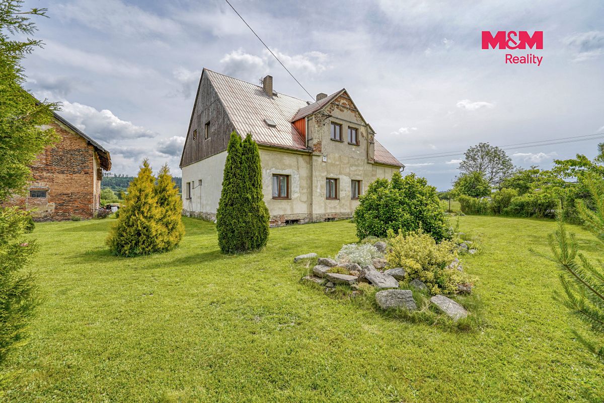 Prodej rodinného domu 288 m², pozemek 3348 m² – fotografie 3