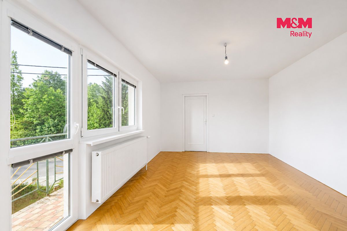Prodej rodinného domu 150 m², pozemek 977 m² – fotografie 3