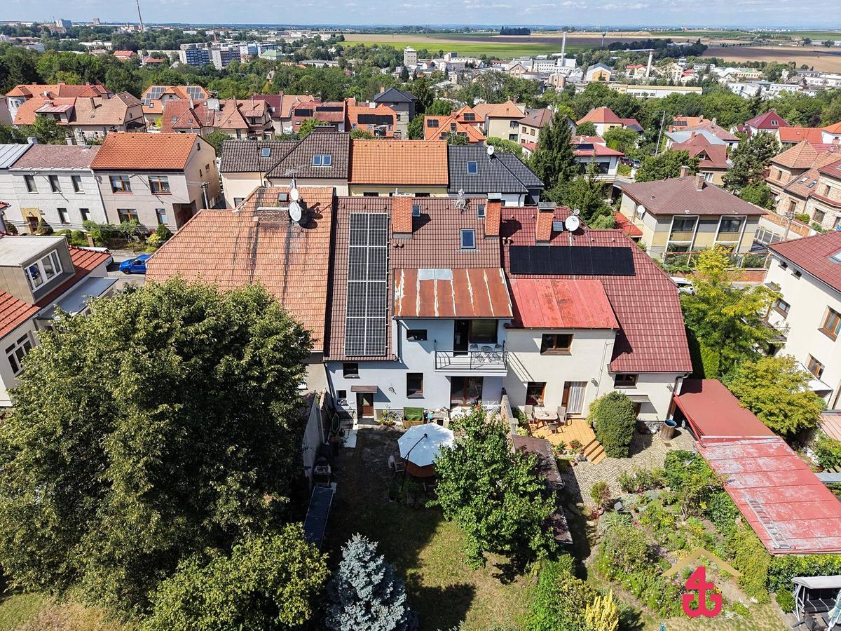 Prodej rodinného domu 257 m², pozemek 458 m² – fotografie 5