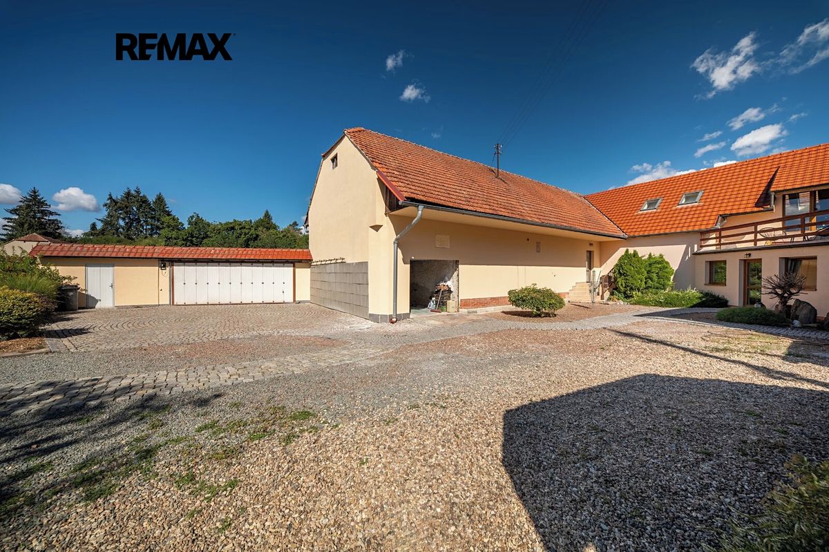 Prodej vícegeneračního domu 550 m², pozemek 1967 m² – fotografie 5