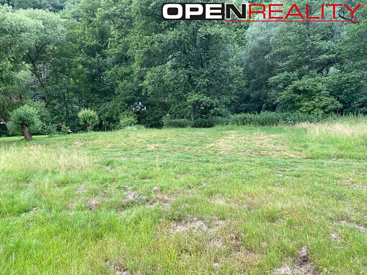 Grundstück zum Kauf, 1.037 m² (1 von 4)