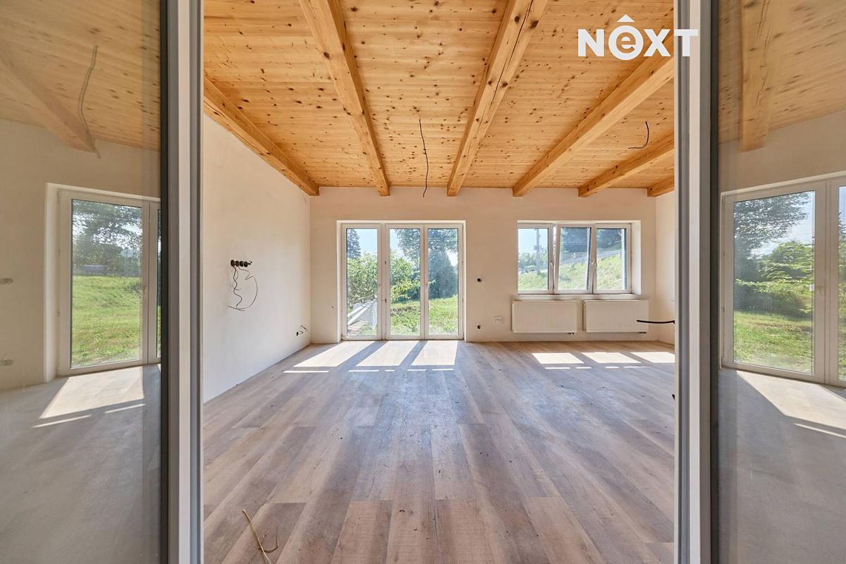 Prodej rodinného domu 194 m², pozemek 904 m² – fotografie 5