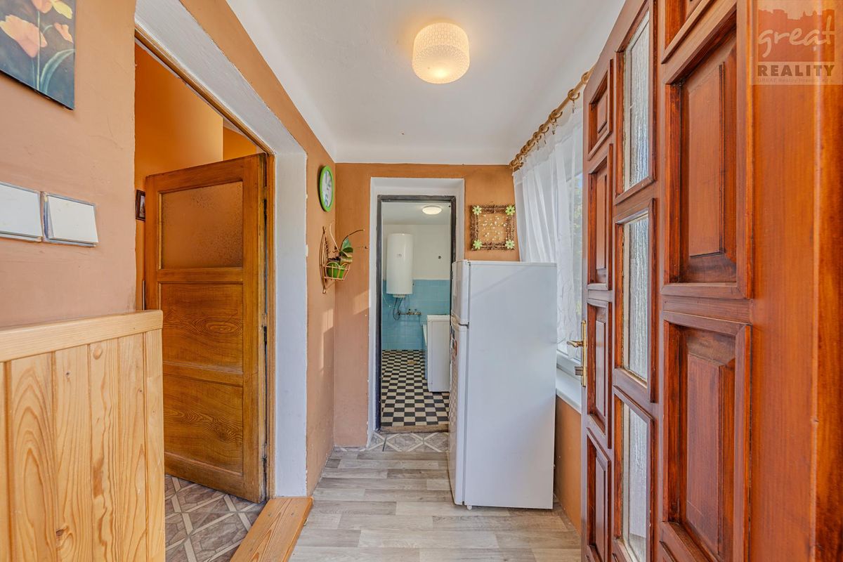 Prodej rodinného domu 122 m², pozemek 663 m² – fotografie 3