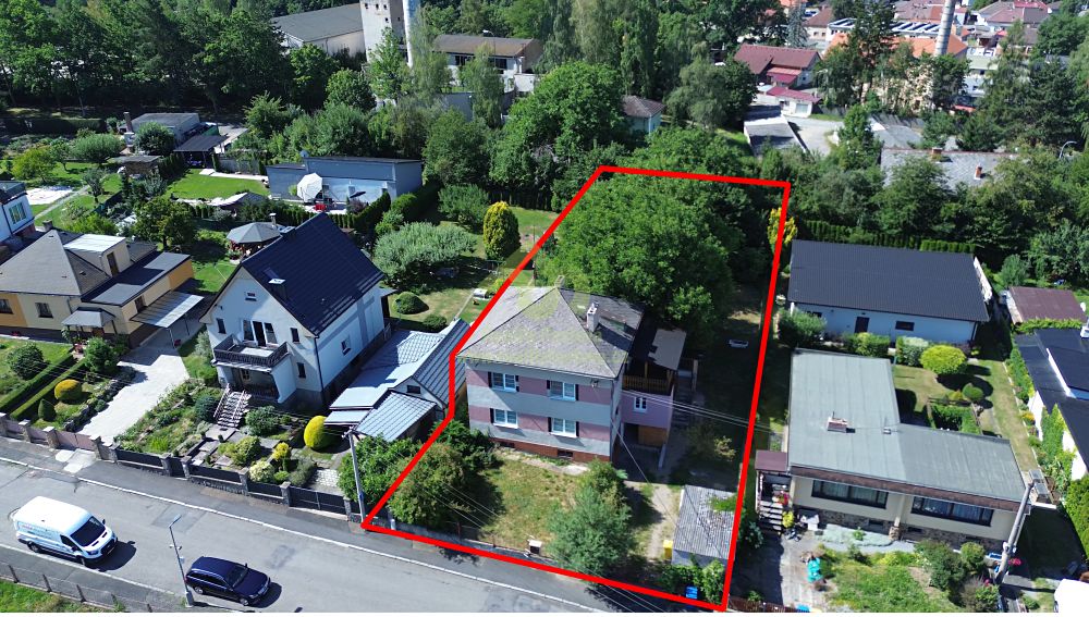 Prodej rodinného domu 228 m², pozemek 1076 m² – fotografie 3